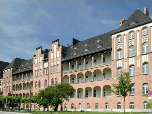 Лечение рака груди в Германии: симптомы заболевания и новые методы излечения