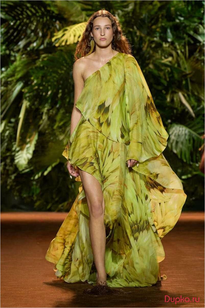 Коллекция Roberto Cavalli весна-лето 2025: новые тренды и элегантность